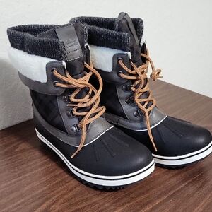 Women's Winter Boots with Faux Fur Lining